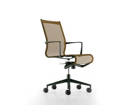 Alias_445_Rollingframe-47-armrest_1