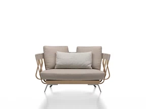 Alias_02A_E-la-nave-va-Armchair-R_1