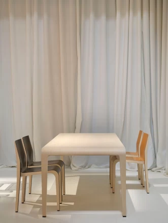 15_Alias_stand_SDM_2023