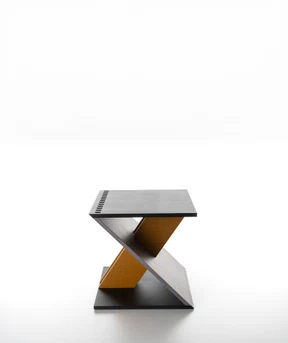 Alias_625_Zeta-stool_1_cover