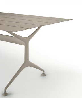 Alias_F01_240_O_Frametable_240_outdoor_1