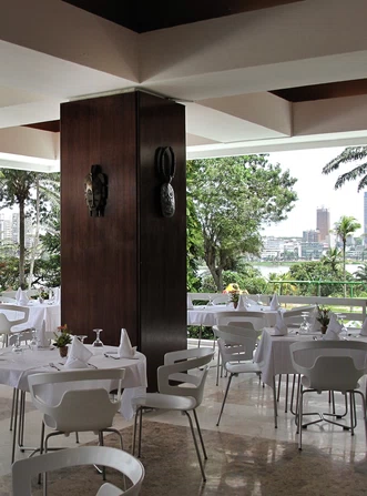 Alias_Hotel-Ivoire-restaurant-le-Pavillo-Abidjan_2