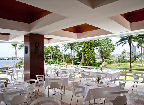 Alias_Hotel-Ivoire-restaurant-le-Pavillo-Abidjan_1