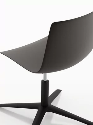 Alias_89Q_Slim-chair-studio-4-R_2