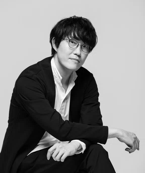 Portrait_Nendo-Oki_Sato_1